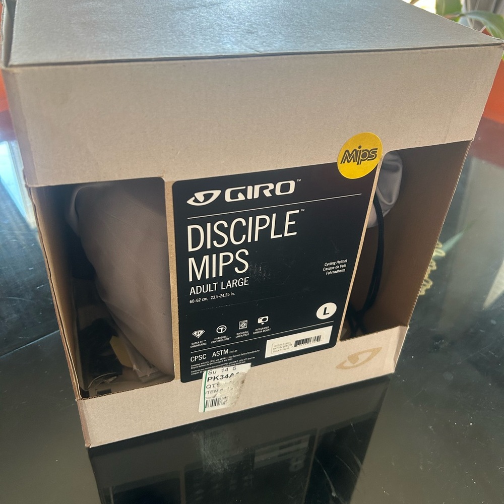 Giro Disciple MIPS Helmet - Black and Gray
